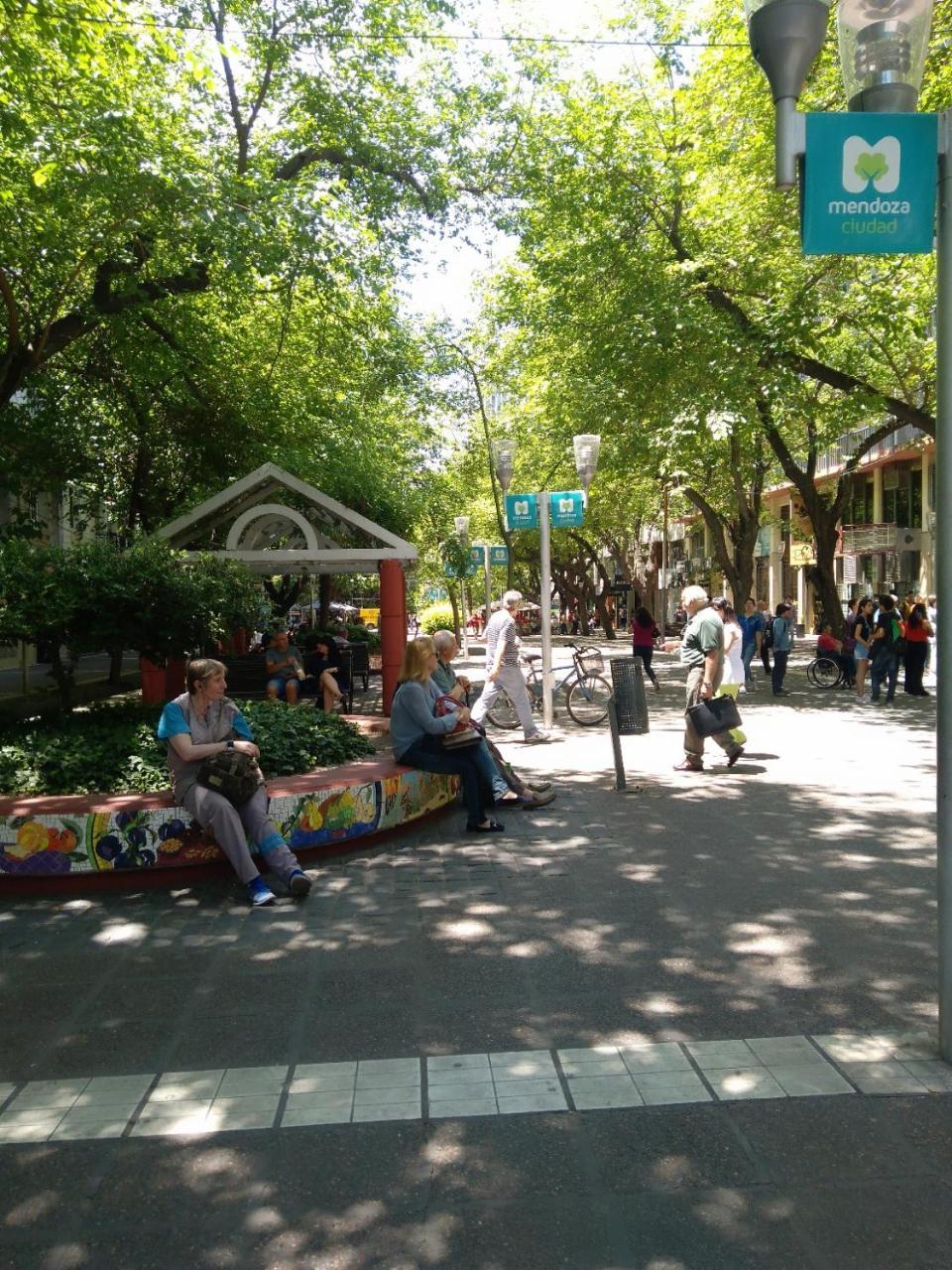 Plaza Independencia Apartment Mendoza Exterior photo